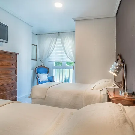 アパートホテル Brisas 3*