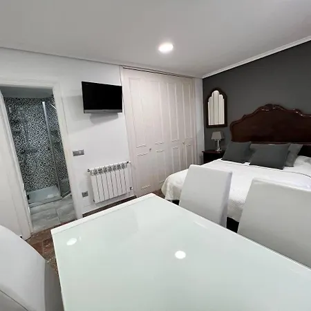 Ξενοδοχείο με διαμερίσματα Brisas