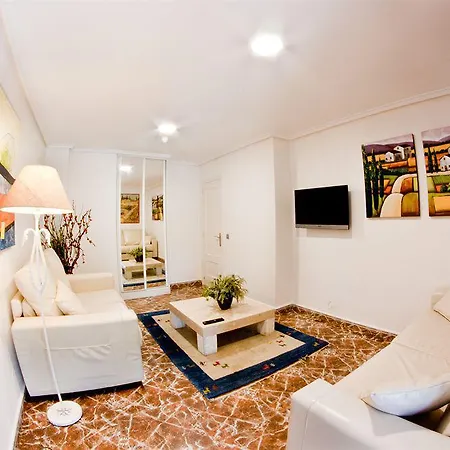 アパートホテル Brisas 3*